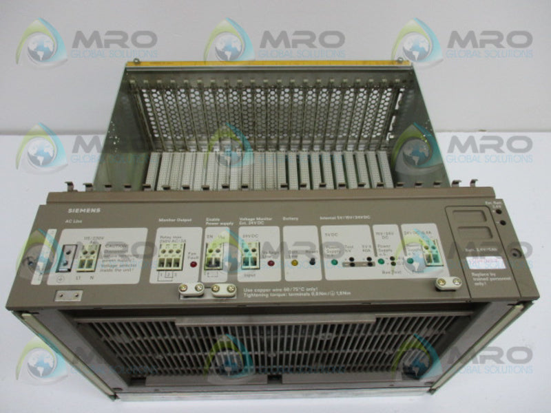 SIEMENS SIMATIC S5 6ES5155-3UA11 RACK  UNMP