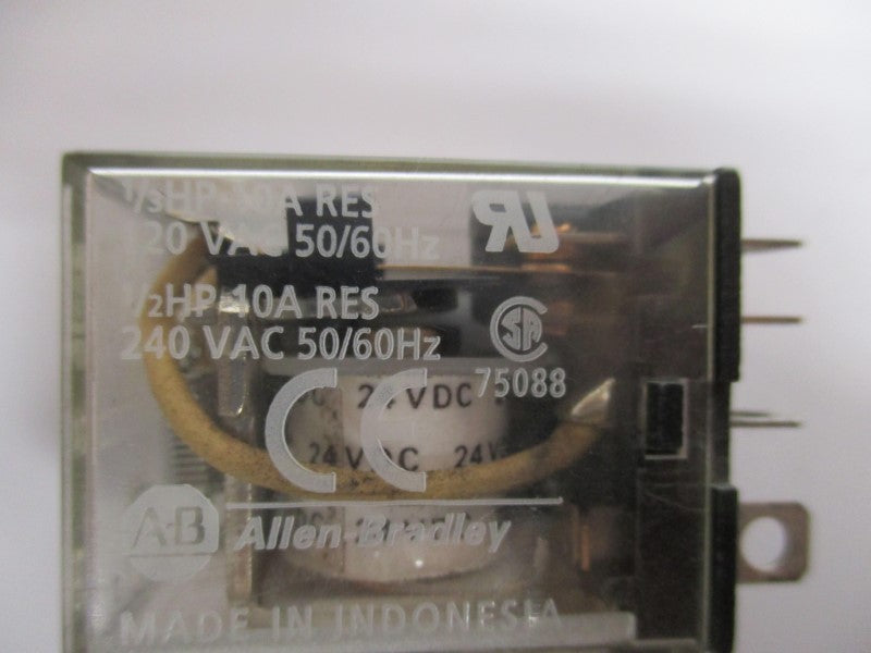 ALLEN BRADLEY 700-HF32Z24 SER. B 24VDC 10A UNMP