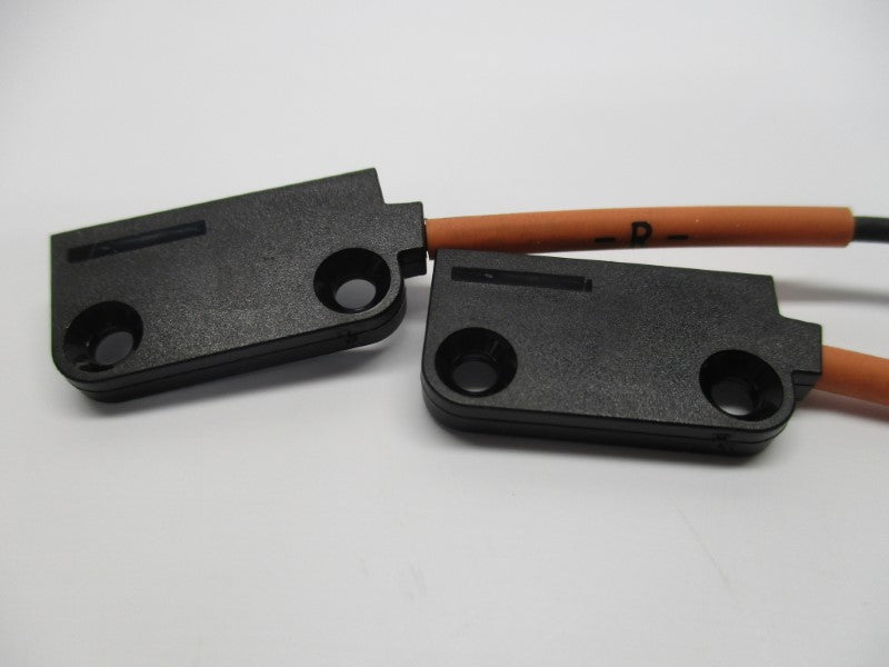 OMRON E32-T16PR 2M NSMP