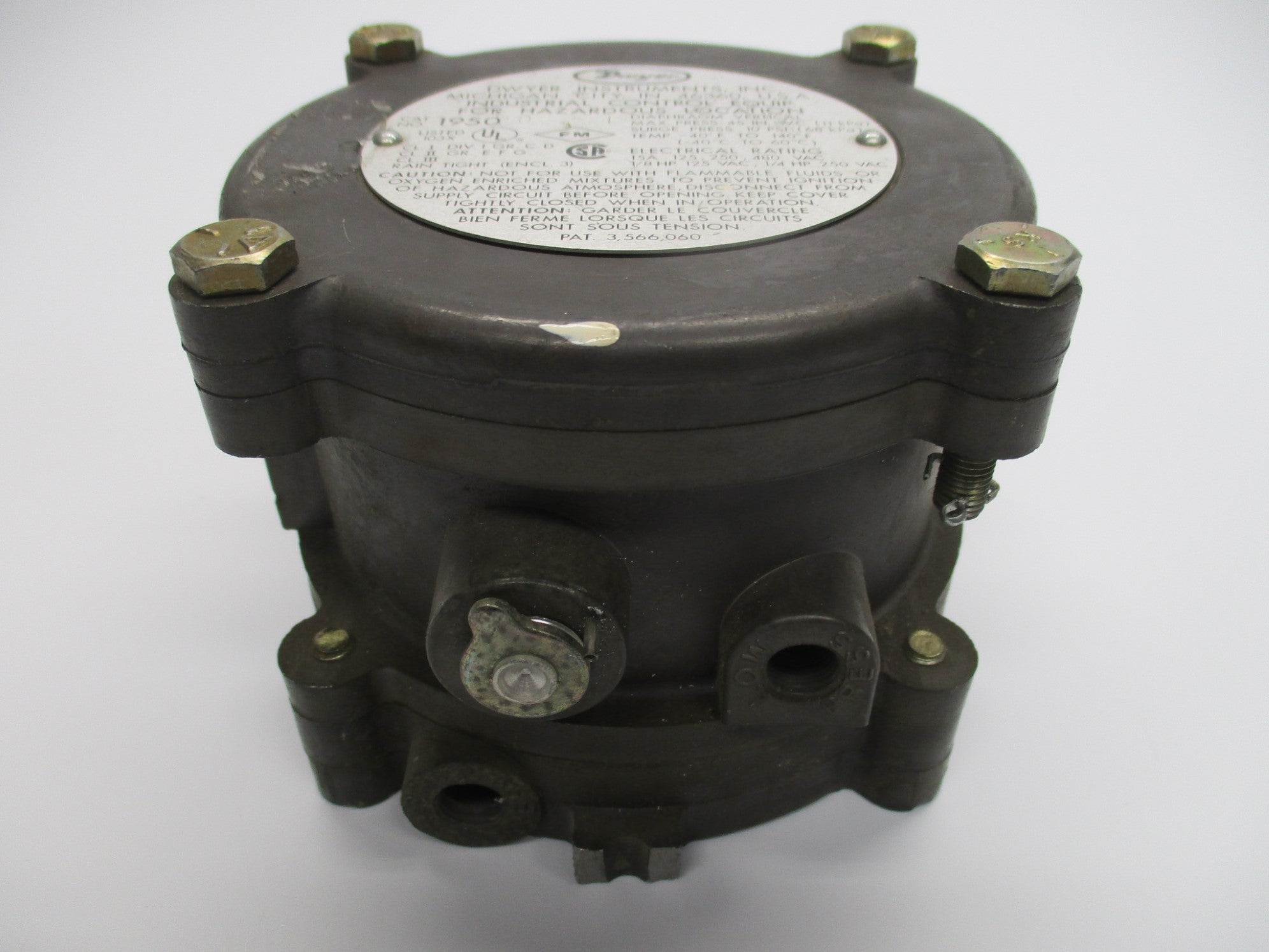 DWYER 1950-0-2F (AS PICTURED) UNMP