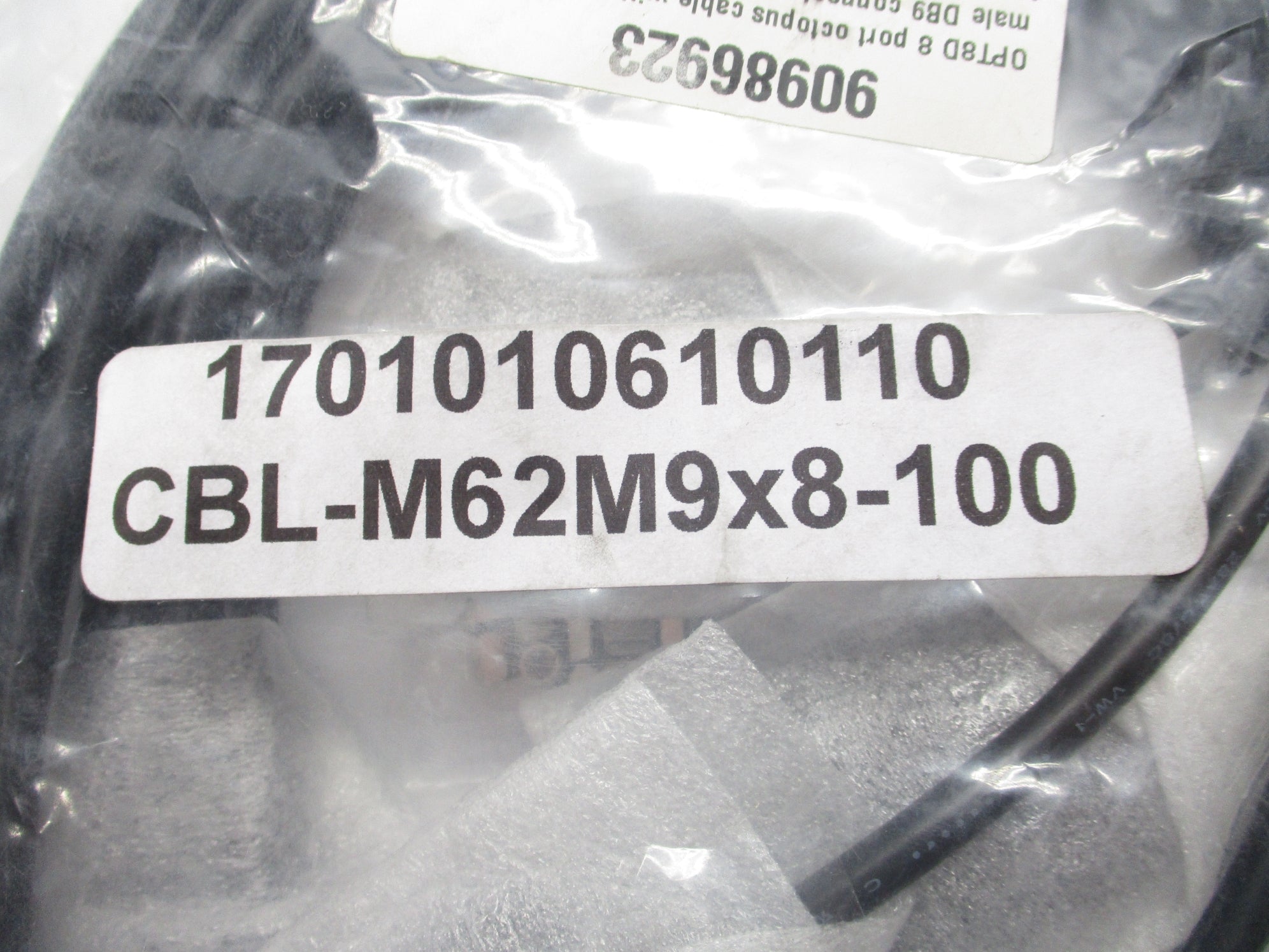 CABLE 1701010610110 CBL-M62M9X8-100 NSMP