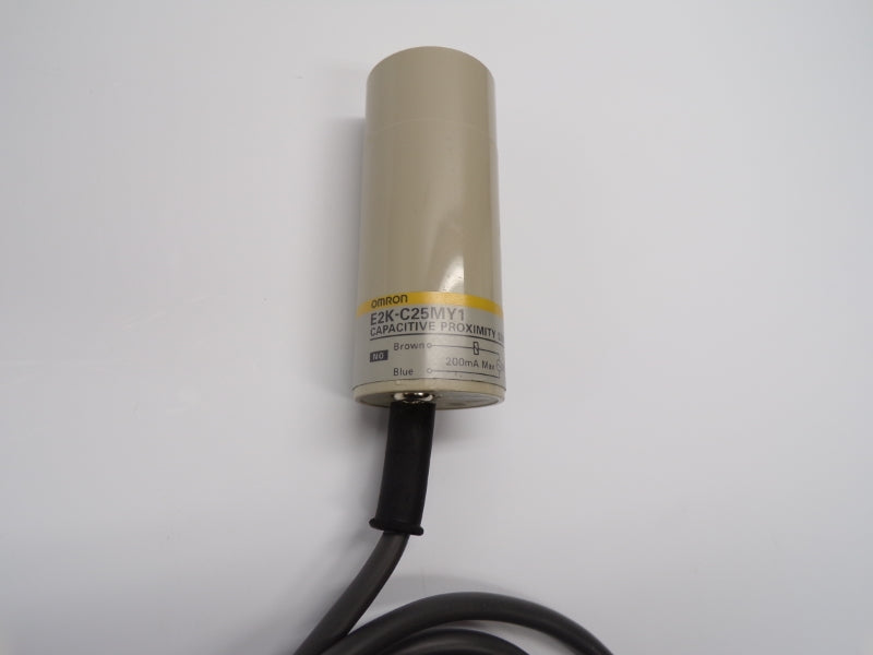 OMRON E2K-C25MY1 90-250VAC UNMP
