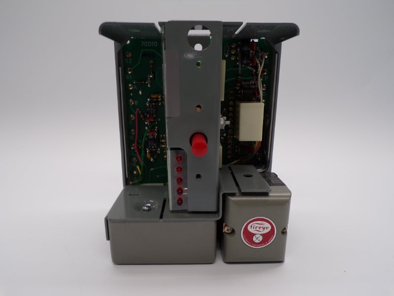 FIREYE ALLEN BRADLEY 70D10 120V 2A NSMP