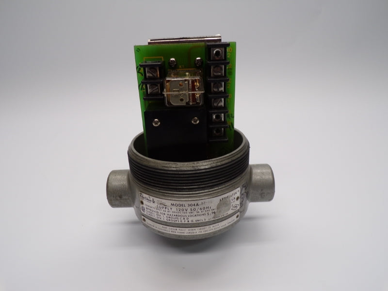 ROBERTSHAW 304A-B2-B5 240VAC 5A UNMP