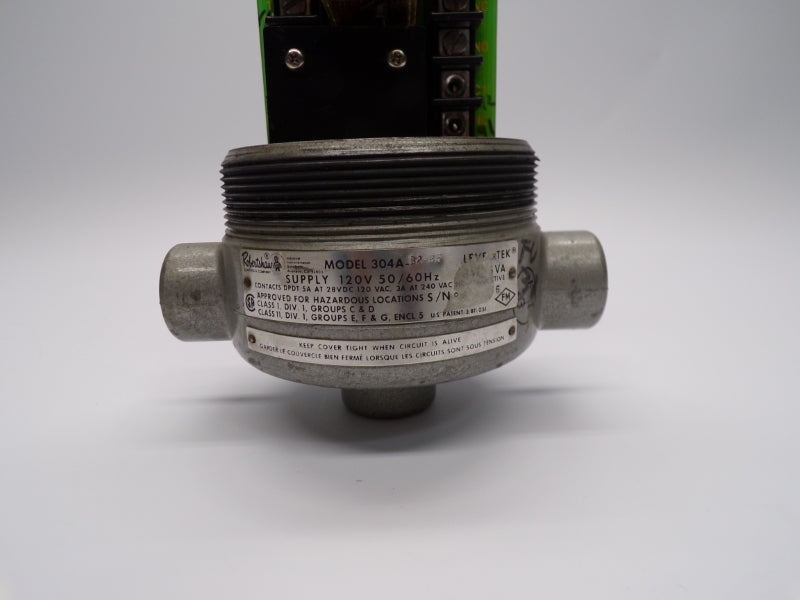 ROBERTSHAW 304A-B2-B5 240VAC 5A UNMP
