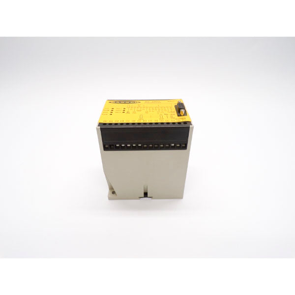 BANNER ENGINEERING MACV-1 10-30VDC 1.2A UNMP