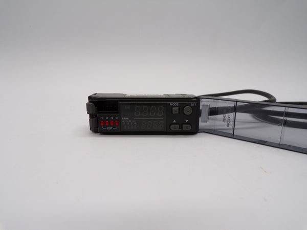 KEYENCE CZ-V21AP 24VDC UNMP