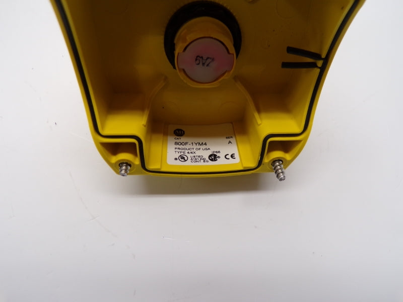 ALLEN BRADLEY 800F-1YM4 SER. A NSMP