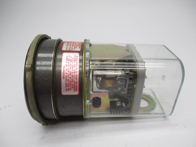 DWYER 3202-HL-LT-TAMP 240VAC 10A 0-2.0PSI NSMP