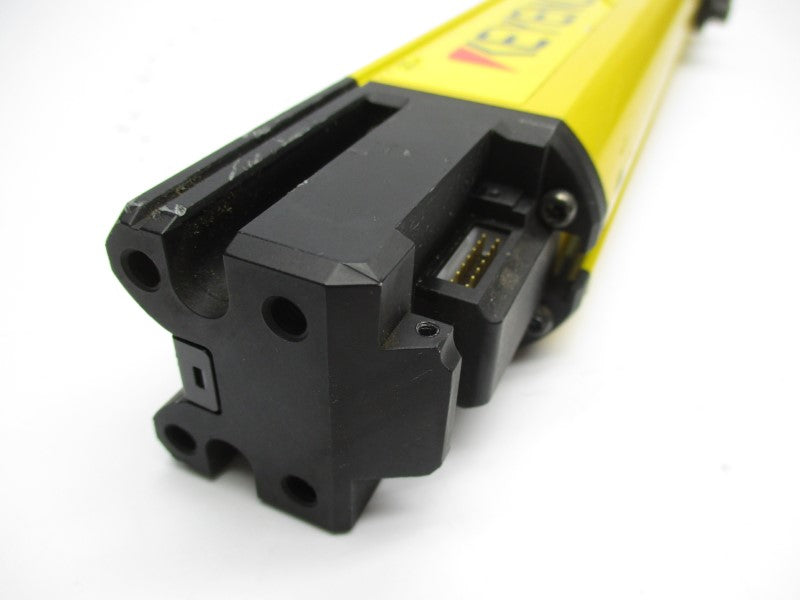 KEYENCE SL-V79FM-R 24VDC UNMP