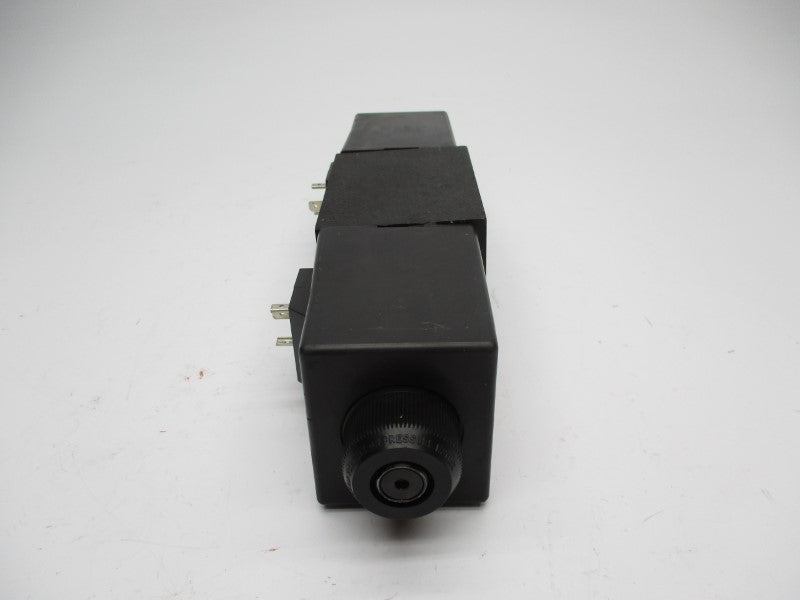 EATON DG4S4-0131C-U-H-60-S495 02-309320 24VDC 1.8A 4500PSI NSNP