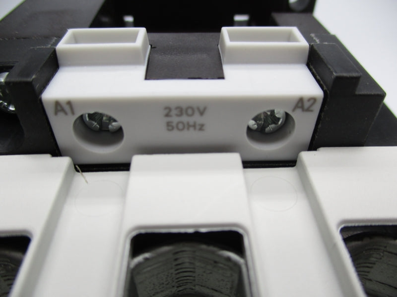 SIEMENS 3RT1044-1AP00 230V 65A NSMP