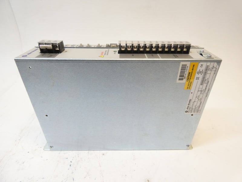 ALLEN BRADLEY 2098-DSD-030-SE SER. B F/W V1.53 120/240VAC 15A/30A NSMP