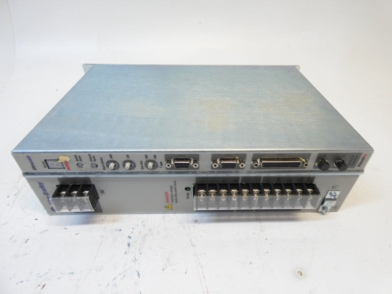 ALLEN BRADLEY 2098-DSD-030-SE SER. B F/W V1.53 120/240VAC 15A/30A NSMP