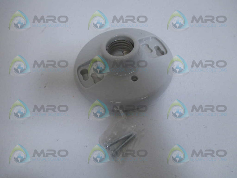 LEVITON 000-9875 PORCELAIN LAMP HOLDER (AS PICTURED)  NSMP