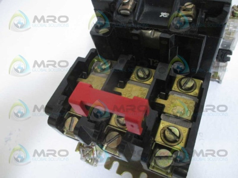 SQUARE D 8502SCO2S CONTACTOR 120V (BROKEN)  UNMP