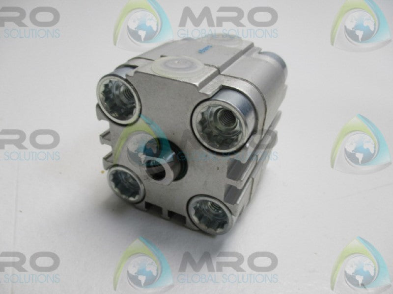 FESTO ADVU-32-5-P-A COMPACT CYLINDER  NSNP
