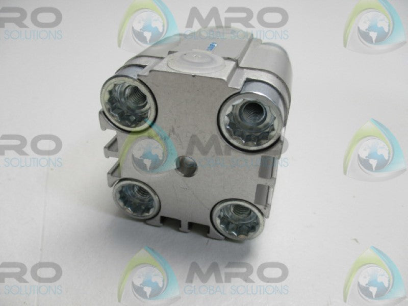 FESTO ADVU-32-5-P-A COMPACT CYLINDER  NSNP