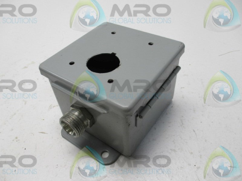 HOFFMAN A-404CH ENCLOSURE  UNMP