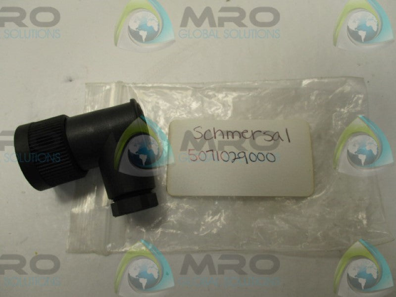 SCHMERSAL 5071029000 09-0440-00-04 ANGLED CONNECTOR 4P  NSNP
