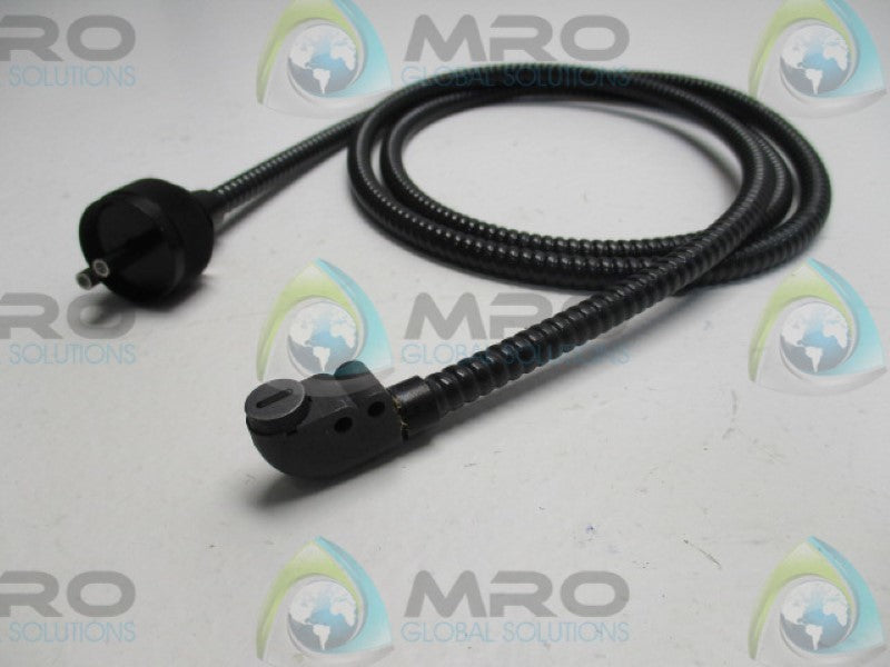 SICK LM16-1500 RIGHT ANGLE PARALLEL LIGHT SPOT SENSOR  NSMP