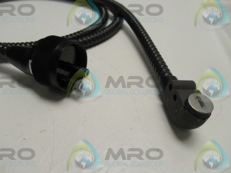 SICK LM16-1500 RIGHT ANGLE PARALLEL LIGHT SPOT SENSOR  NSMP
