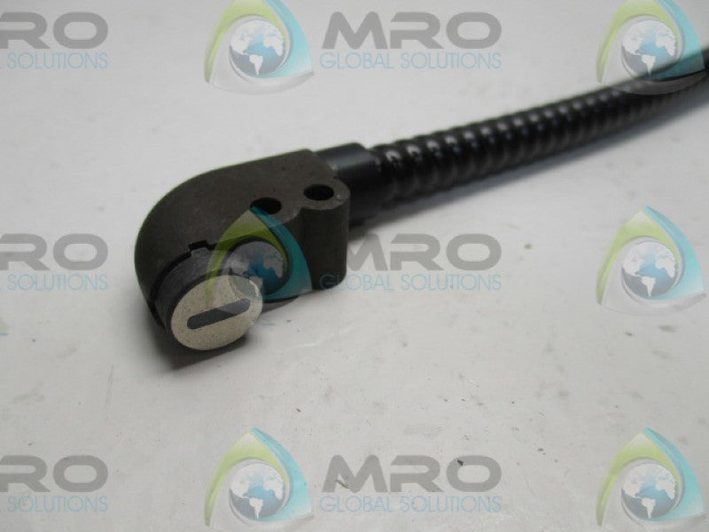 SICK LM16-200 RIGHT ANGLE PARALLEL LIGHT SPOT SENSOR NSMP