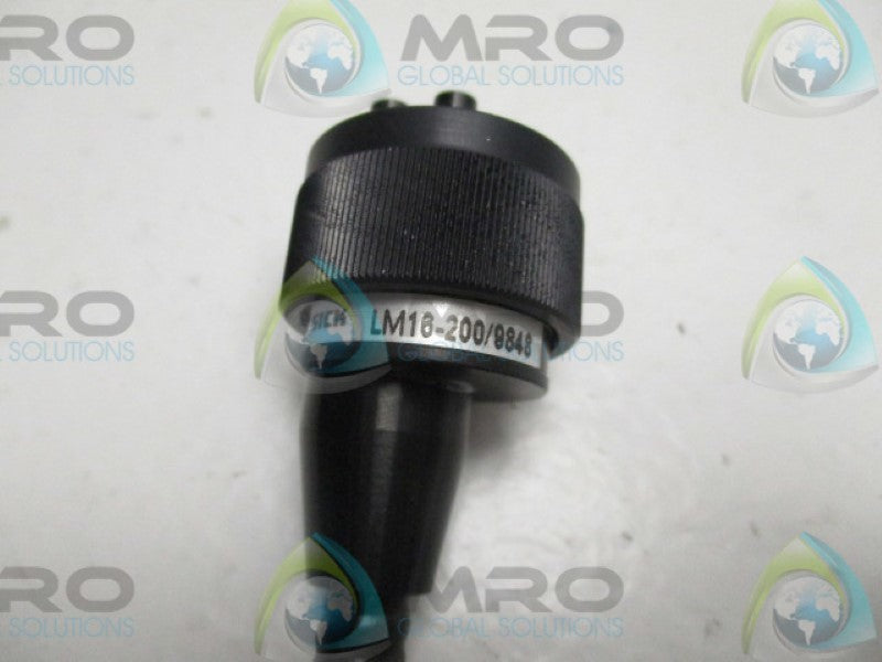 SICK LM16-200 RIGHT ANGLE PARALLEL LIGHT SPOT SENSOR NSMP