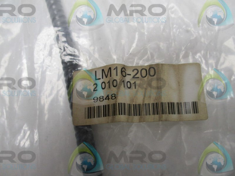 SICK LM16-200 RIGHT ANGLE PARALLEL LIGHT SPOT SENSOR NSMP