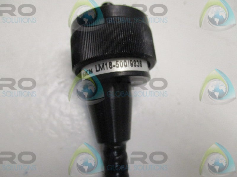 SICK LM16-500 RIGHT ANGLE PARALLEL LIGHT SPOT SENSOR  NSMP