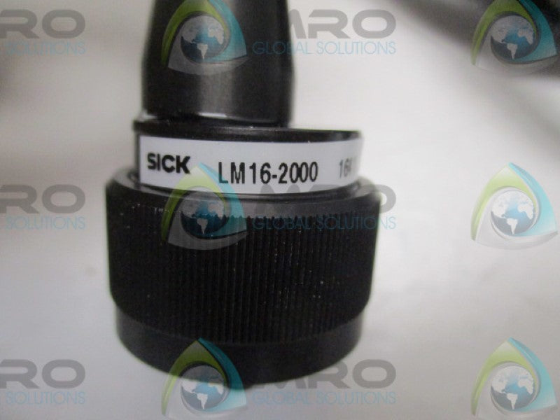 SICK LM16-2000 RIGHT ANGLE PARALLEL LIGHT SPOT SENSOR  NSMP