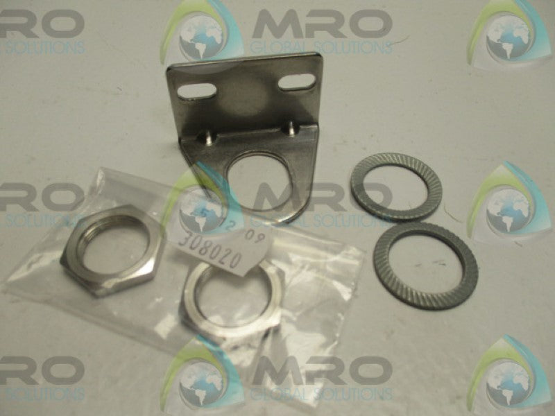 IFM EFECTOR E10736 ANGLED BRACKET  NSMP