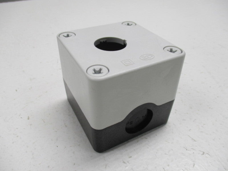 KLOCKNER MOELLER A22-I1M SUREFACEMOUNT ENCLOSURE 1-UNIT  NSMP
