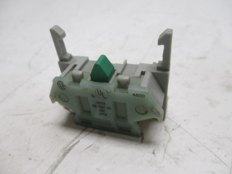 IDEC TW-C10 CONTACT BLCOK  UNMP