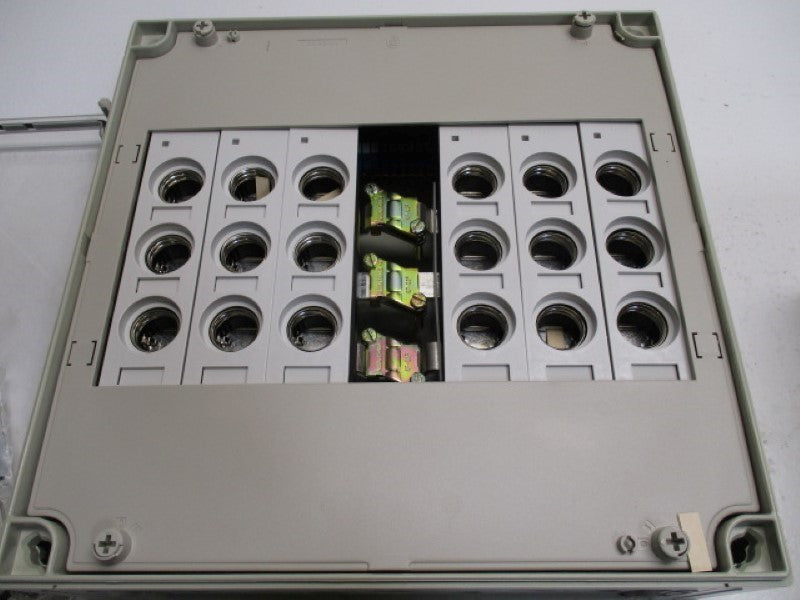 KLOCKNER MOELLER RS27/I44E FUSE ENCLOSURE  NSMP