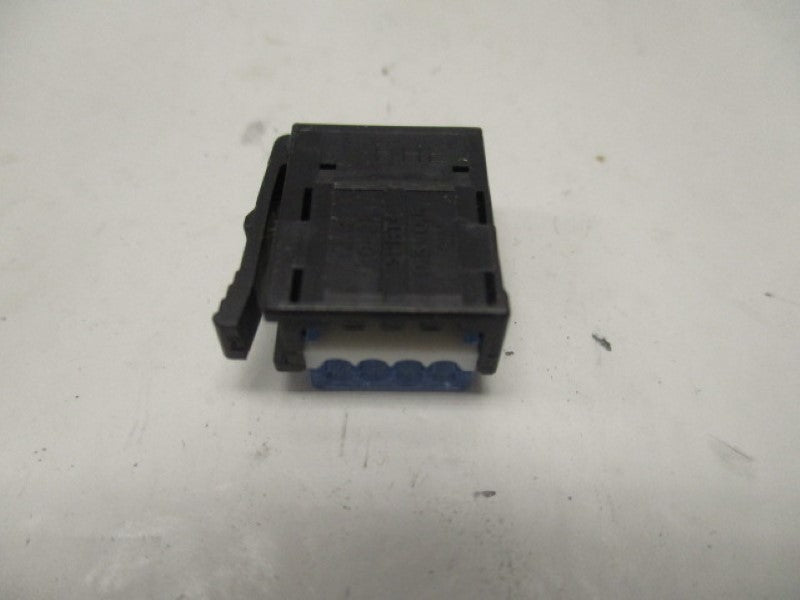 3M 37104-2165-000 BLUE PLUG  NSNP