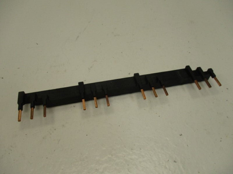 EATON XTCEXCLK4B COMMONING LINK 35A 690V  NSNP