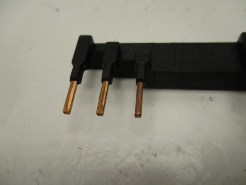 EATON XTCEXCLK4B COMMONING LINK 35A 690V  NSNP