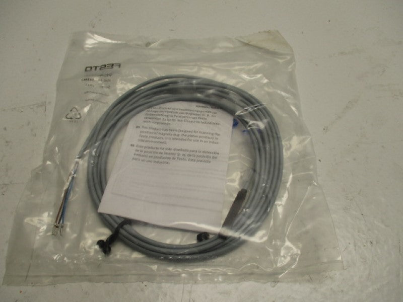 FESTO SME-8M-DS-24V-K2,5-0E PROXIMITY SENSOR  NSMP