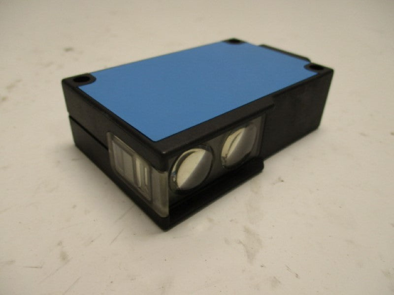 SICK WT27-2F410 PHOTOELECTRIC SENSOR 10-30VDC  NSMP