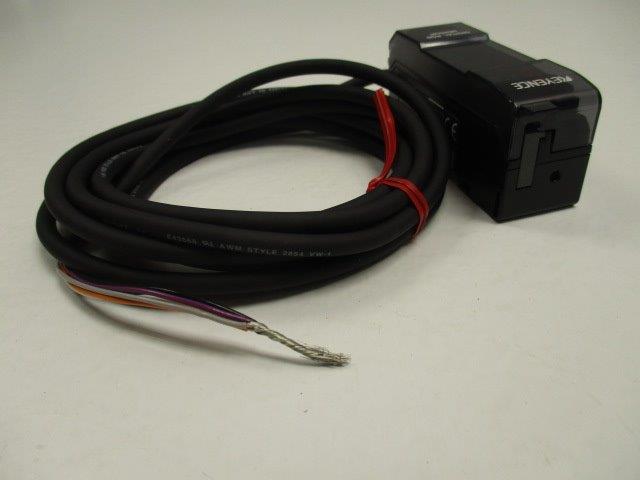 KEYENCE CZ-V22  NSNP