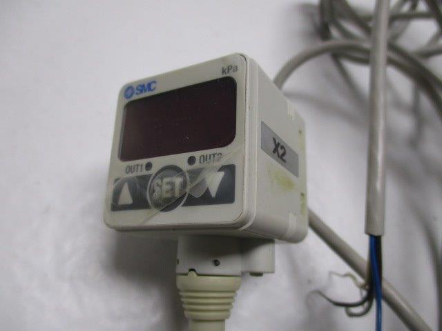 SMC ZSE40-01-62L-A-X2  NSMP