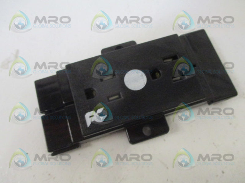 PANEL CONCEPTS I8N RECEPTACLE  NSNP