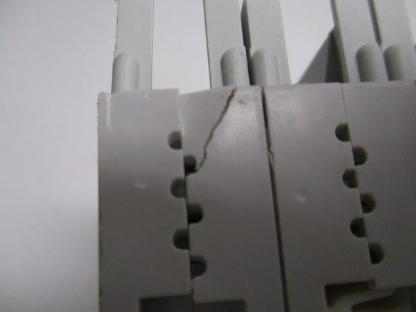 SIEMENS 5SJ4303-8HG42 CIRCUIT BREAKER 3A (AS PICTURED)  UNMP