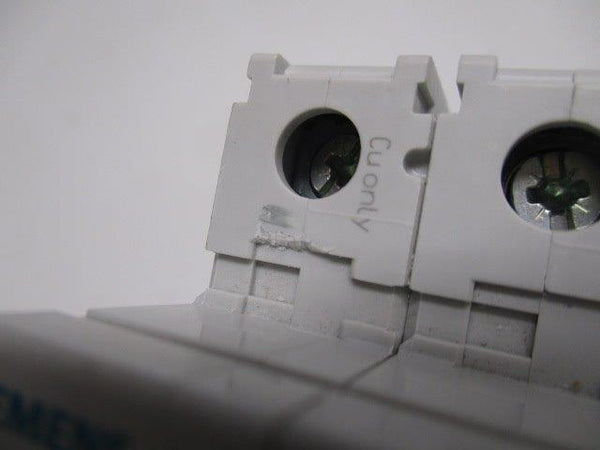 SIEMENS 5SJ4318-7HG41 CIRCUIT BREAKER 15A  UNMP