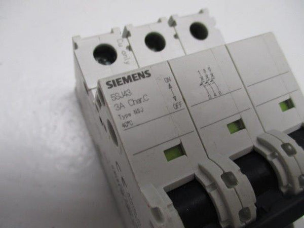 SIEMENS 5SJ4303-7HG42 CIRCUIT BREAKER 3A (AS PICTURED)  UNMP
