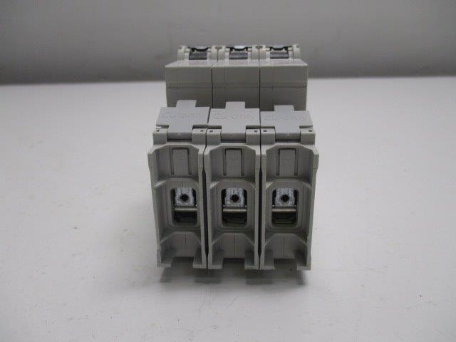 SIEMENS 5SJ4303-7HG41 CIRCUIT BREAKER 3A  NSNP