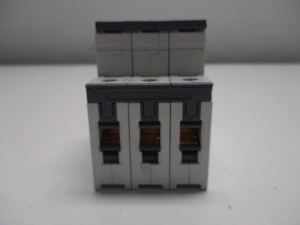 SIEMENS 5SY4303-8 CIRCUIT BREAKER 3A  NSNP