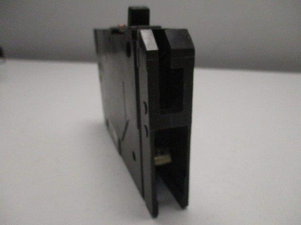 SIEMENS ED21B015 CIRCUIT BREAKER 15A  UNMP