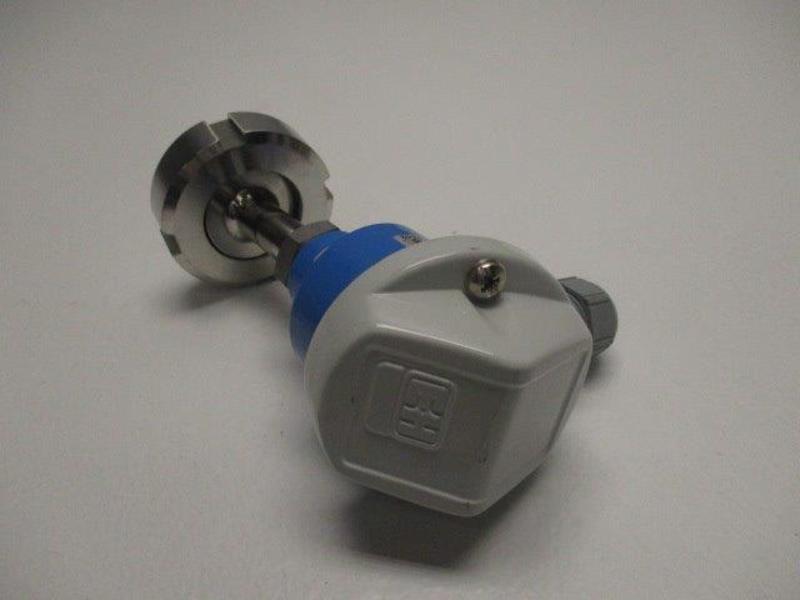 ENDRESS+HAUSER 32045339 TR44-CD5GAS2HA2000 TMT180-A1  NSNP